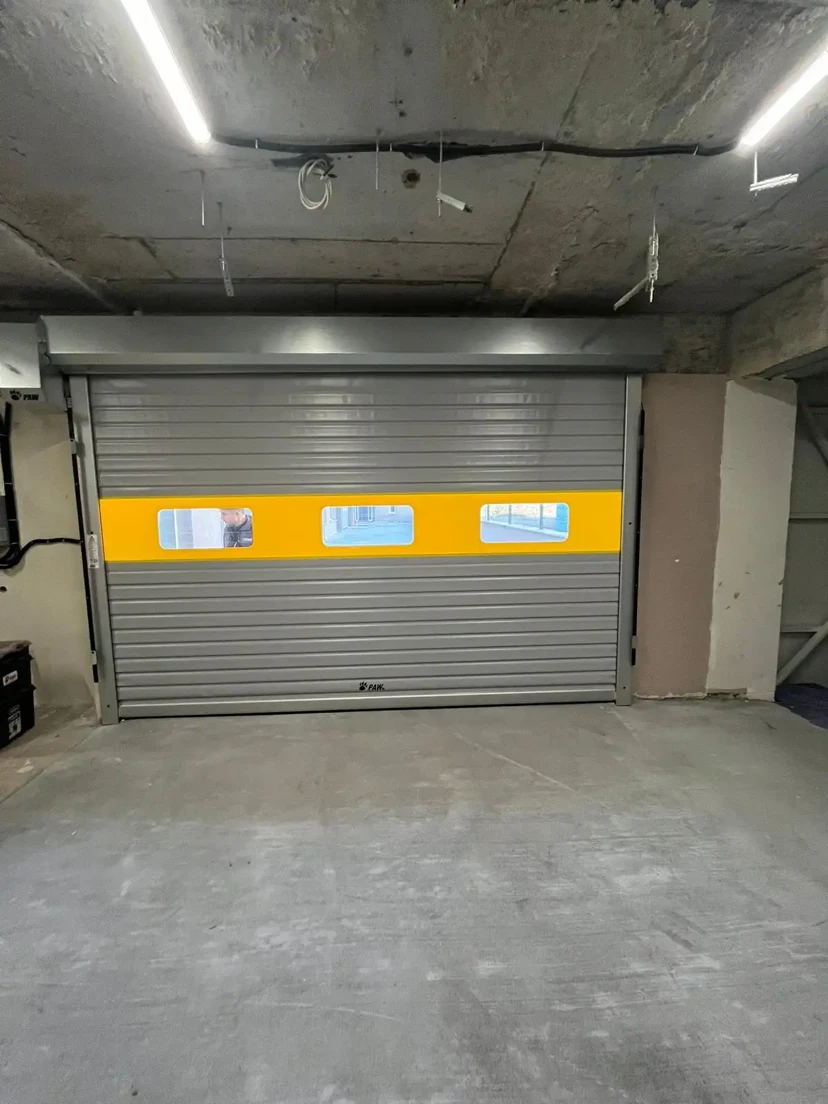 Sectional door