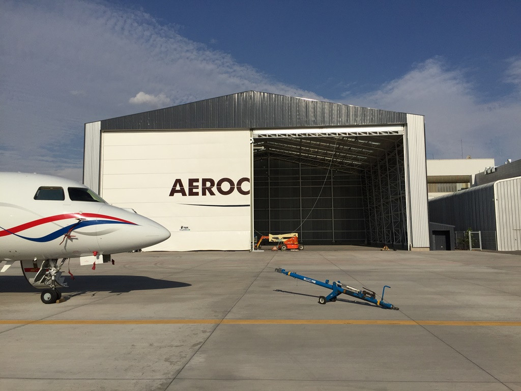 /assets/products/hangar-doors/maxi-hangar/paw-maxi-aircraft-hangar-door-mullion.jpg