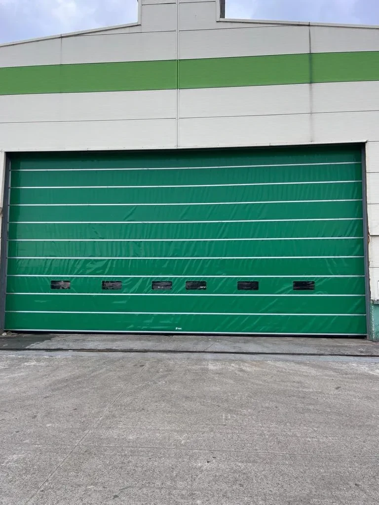 Power XL Hangar Door Model 03 Power XL hangar door 03