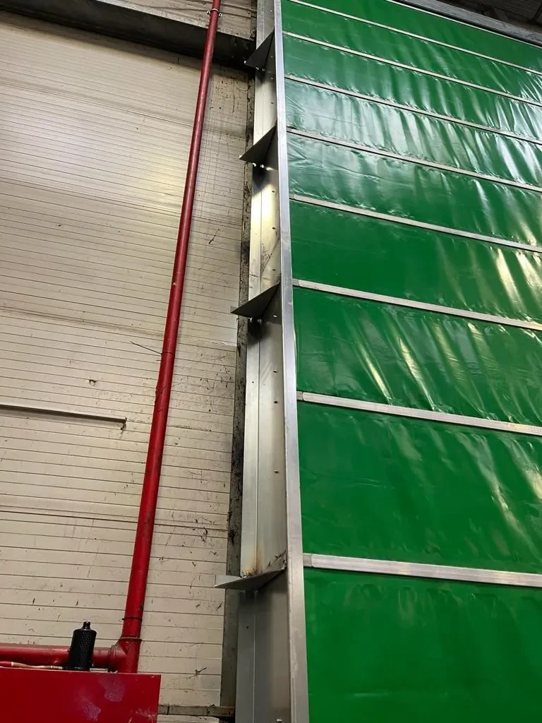 Power XL Hangar Doors Detail Power XL hangar doors detail