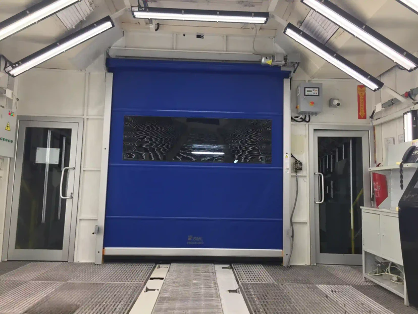 Blue Rolling Rapid Door Blue rolling rapid conveyor PVC door