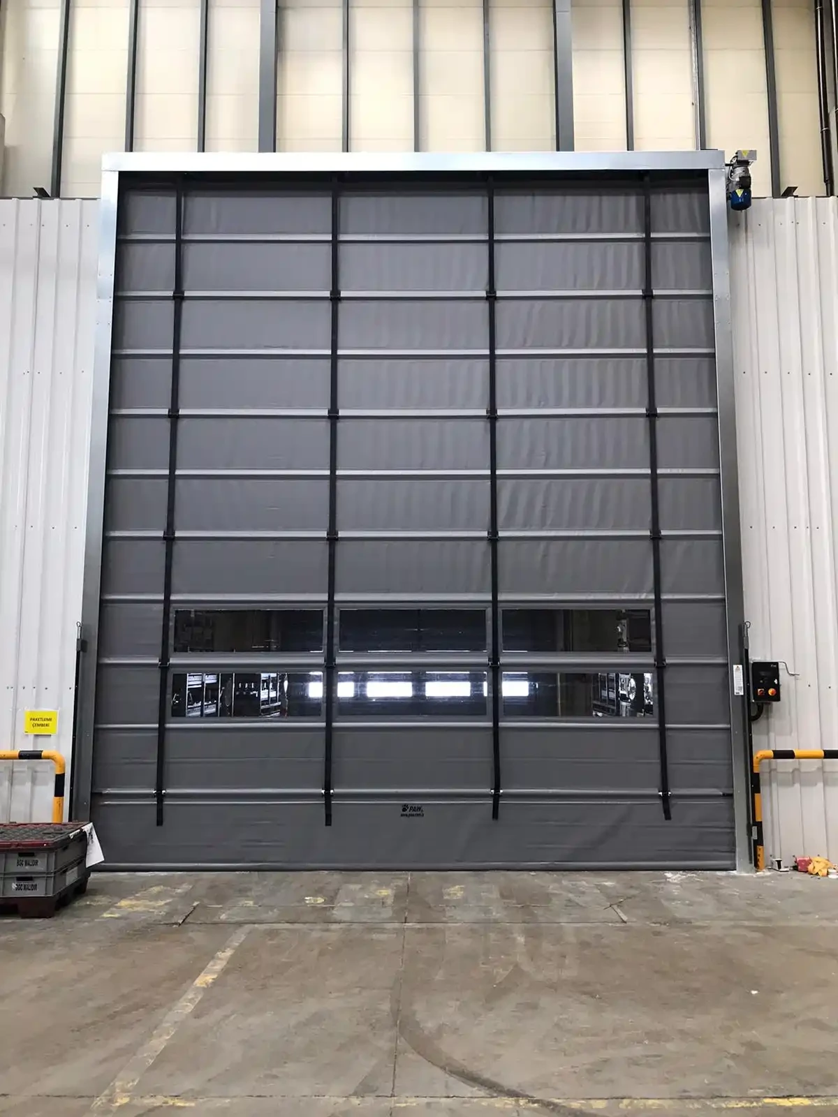 Fold-Up Doors image 1