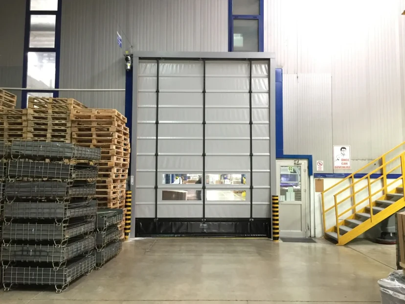 Fold Up High Speed PVC Door Fold up high speed pvc door