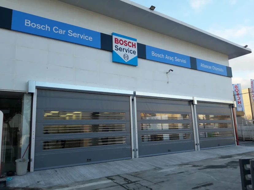 Service Entrance Transparent Rapid Roll-Up PVC Door Transparent rapid roll-up PVC door at a service entrance