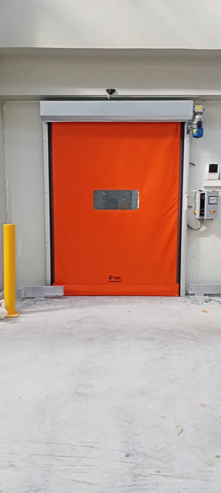 Red Zipper Self Repairing PVC Rapid Door Red zipper self repairing pvc rapid door