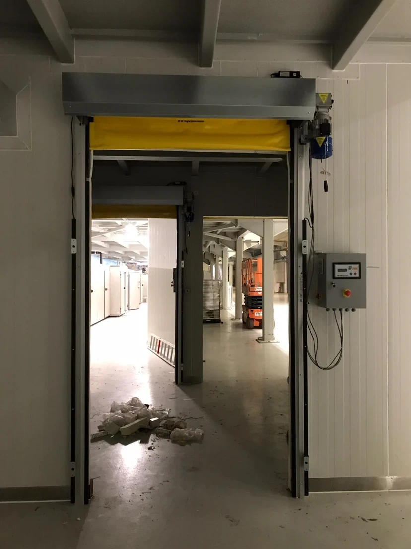 Self Repairing Zipper Door Self repairing zipper door