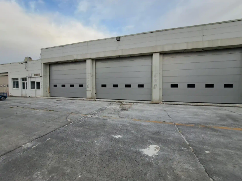Industrial Sectional Doors Industrial sectional doors