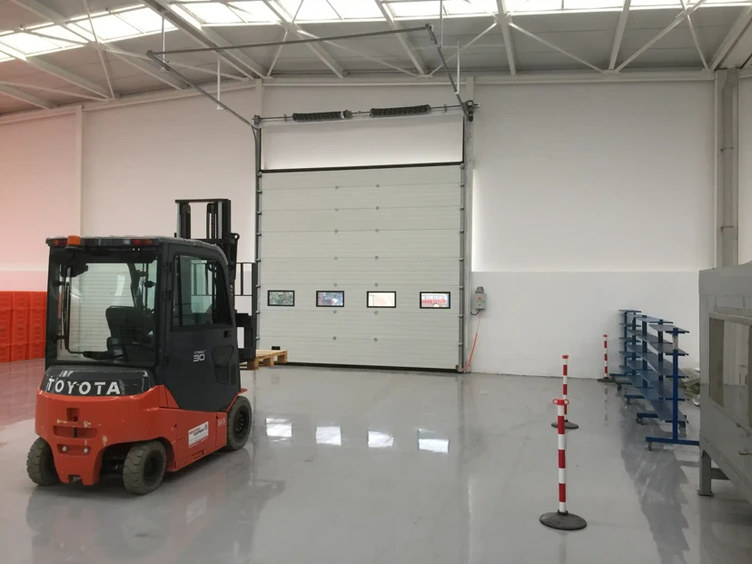 Logistic Area Sectional Door Logistic area sectional door