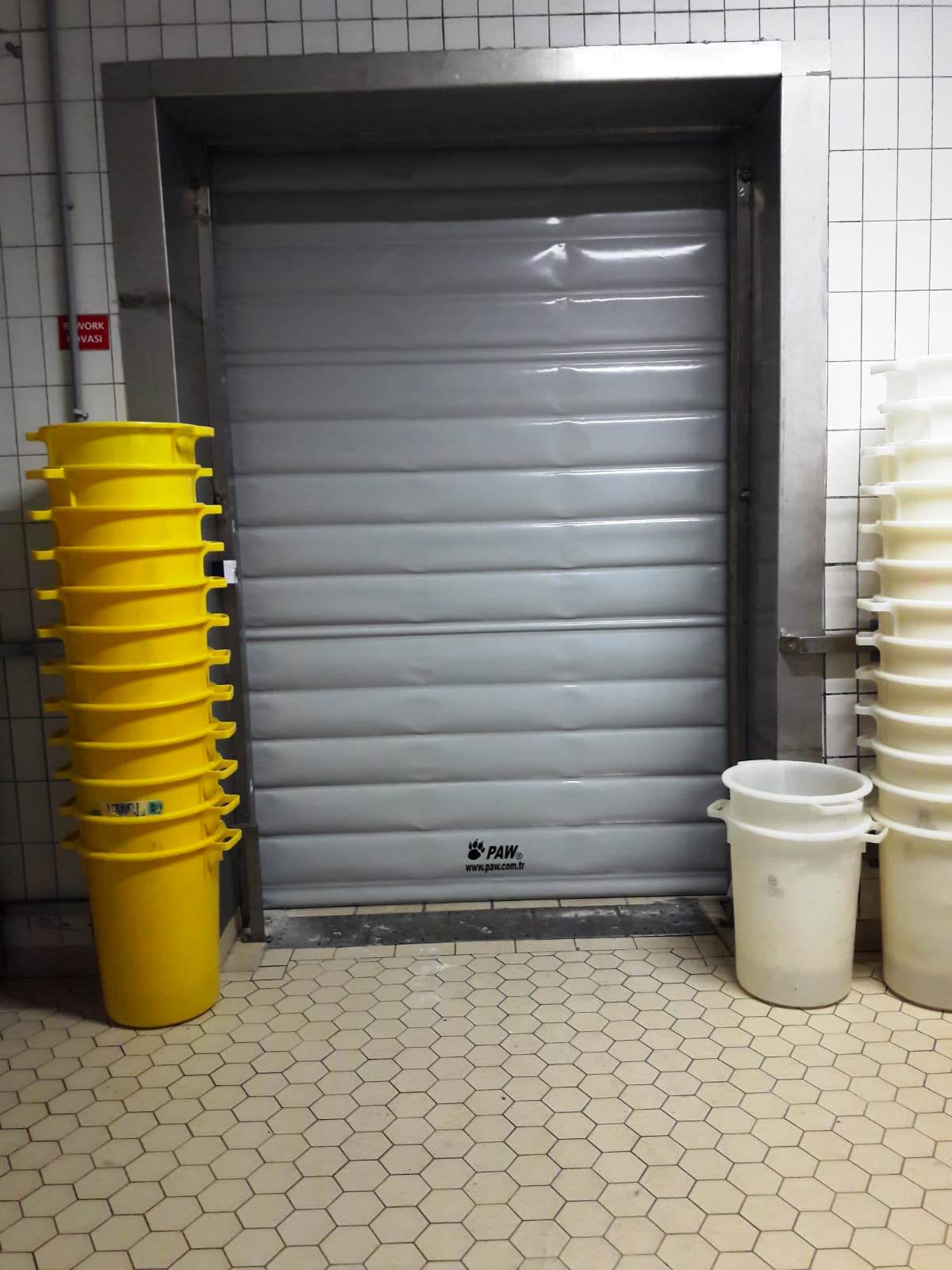 Insulated High-Speed PVC Door – Food Processing Area undefined