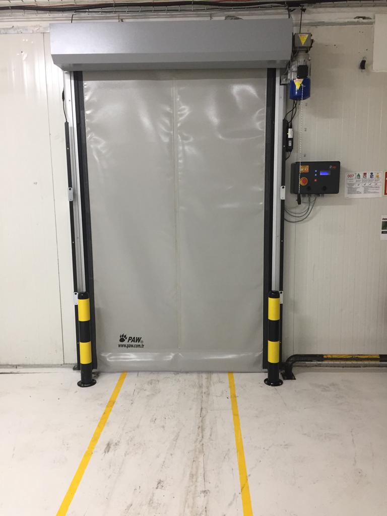 Insulated High-Speed PVC Door – Industrial Warehouse undefined