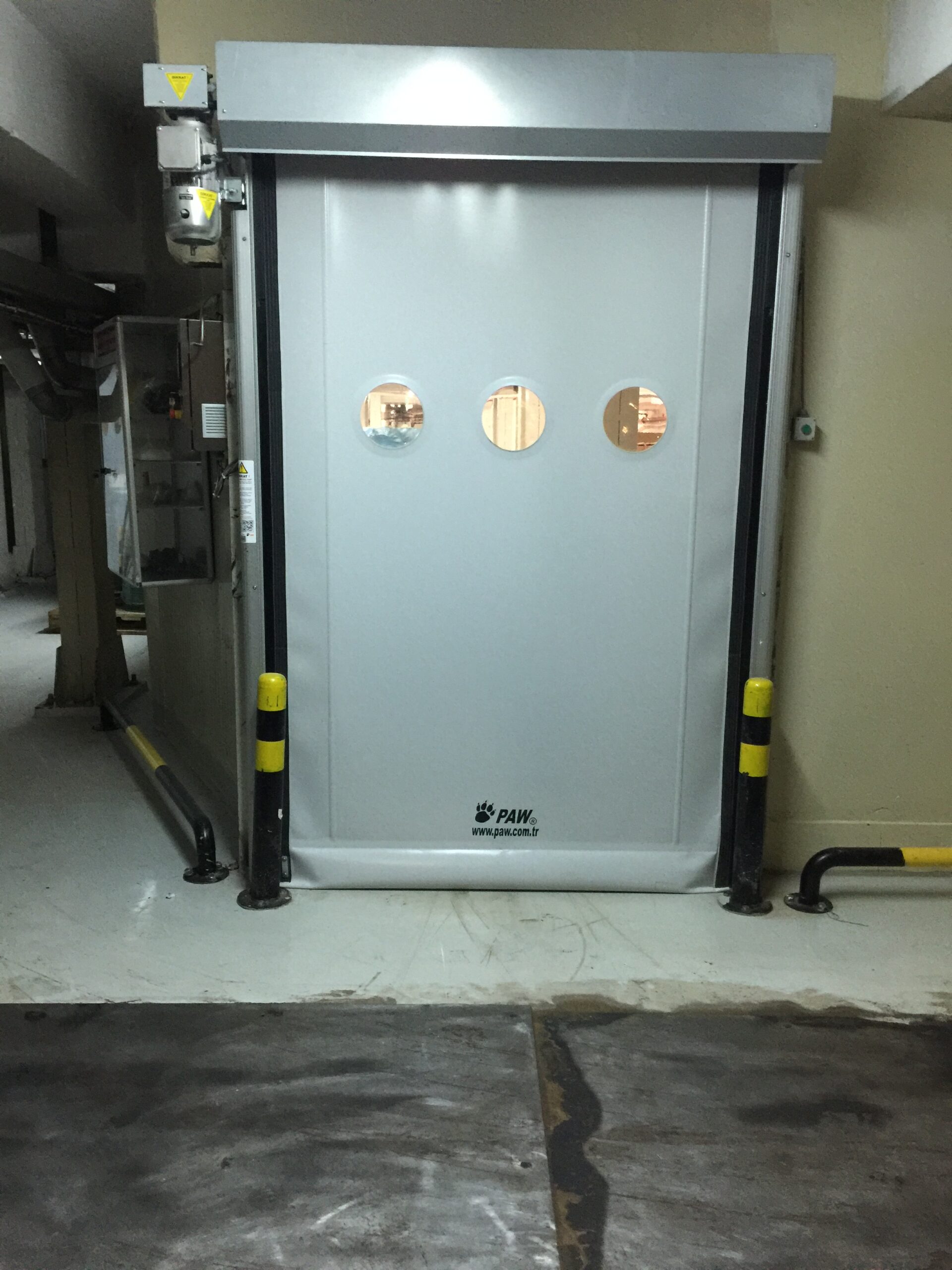 Insulated High-Speed PVC Door with Round Vision Panels undefined